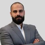 Portrait of Salah Alomari happy client of Csaba Hazi